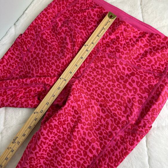 Torrid Pink Leopard Mid-Rise Crop Leggings Sz 1 XL Pockets Thick Barbie Core - Picture 7 of 10